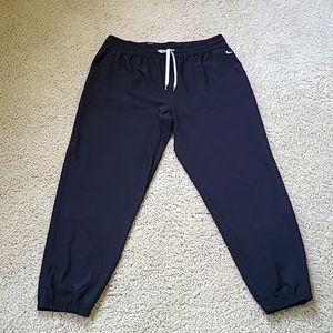 Vuori lightweight jogger pant!